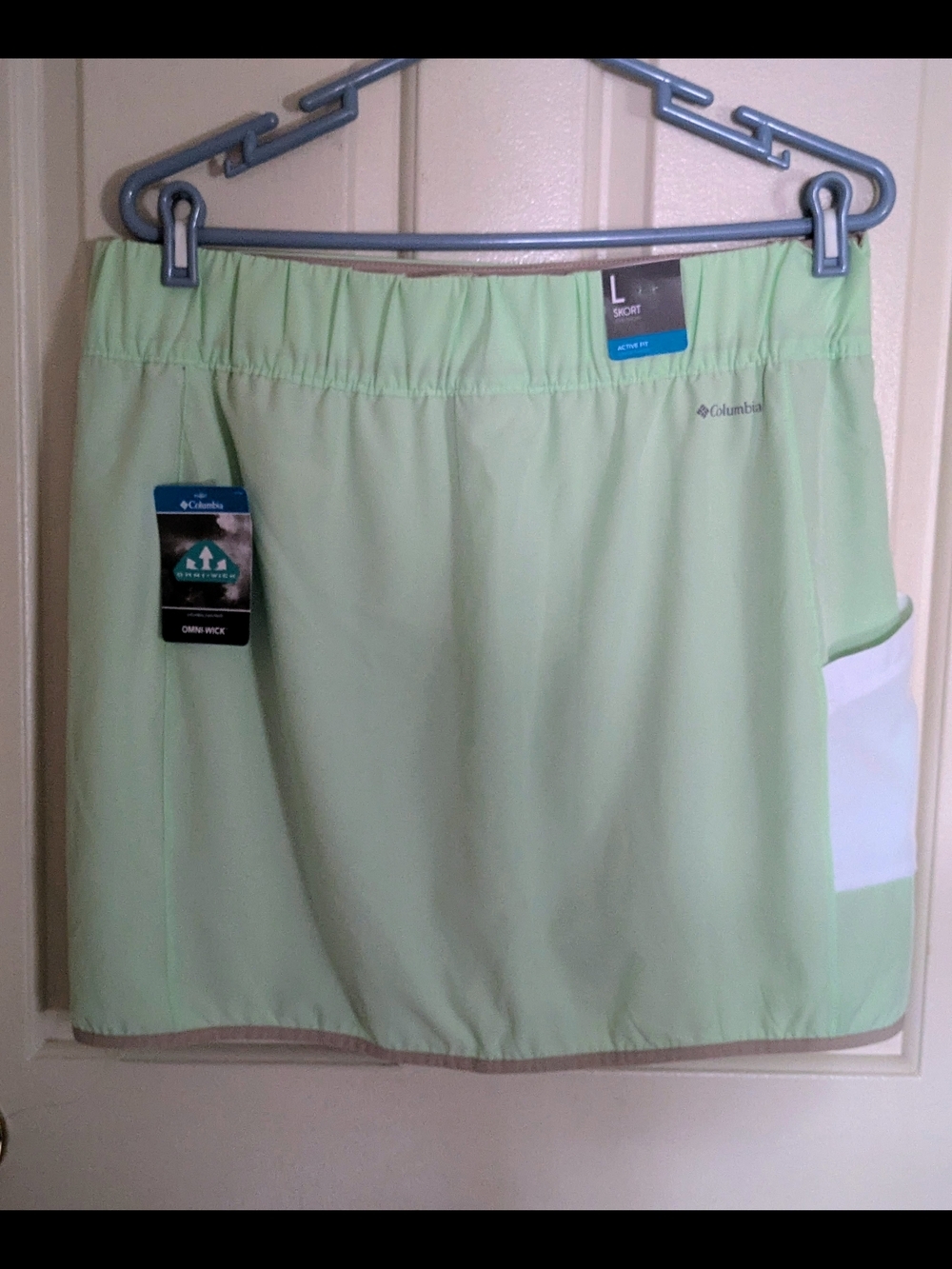 Columbia Women's Omni-Wick Mint Green Mini Skort with Contrast Trim Size 16 NWT - Picture 3 of 10
